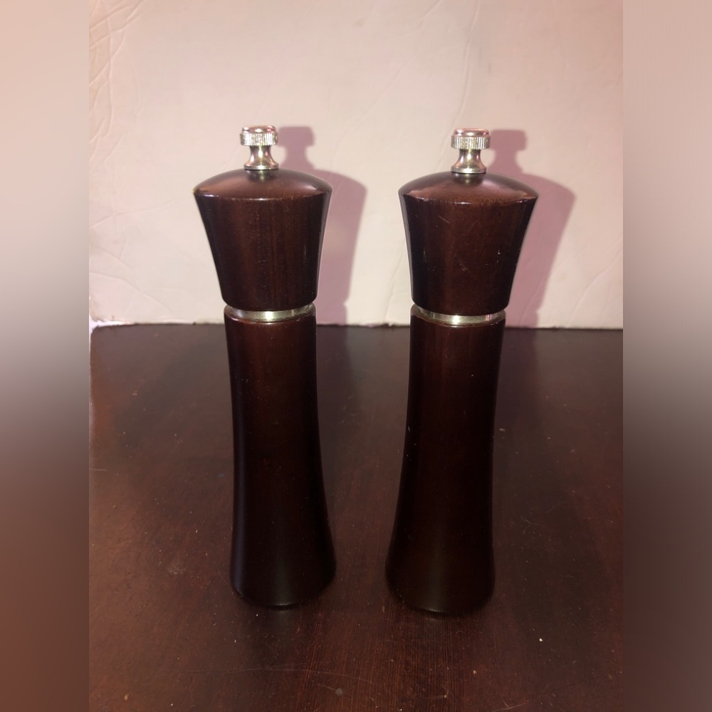 Dark Wood Salt & Pepper Mill. 
Like new